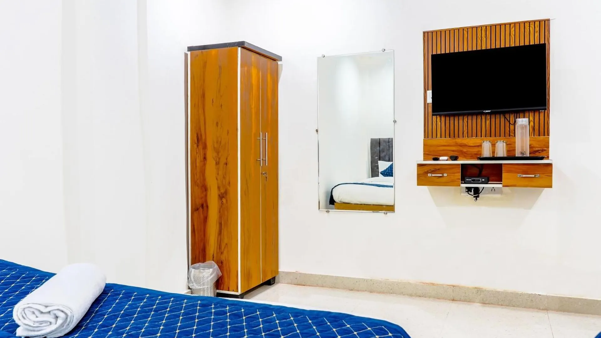 Goroomgo Hotel Kashi Grand Inn Varanasi